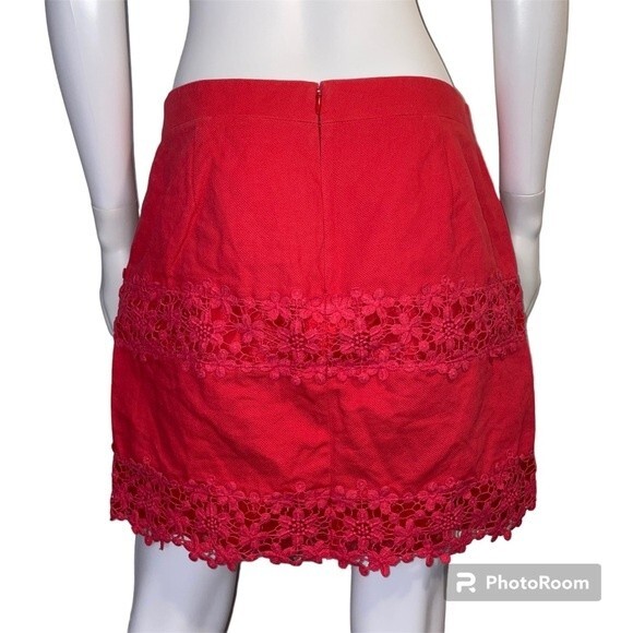 J. Crew Red Daisy Floral Crochet Lace Mini Skirt Size 6 - Picture 4 of 7